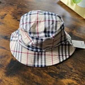 Plaid bucket hat Burberry plaid with tan lining